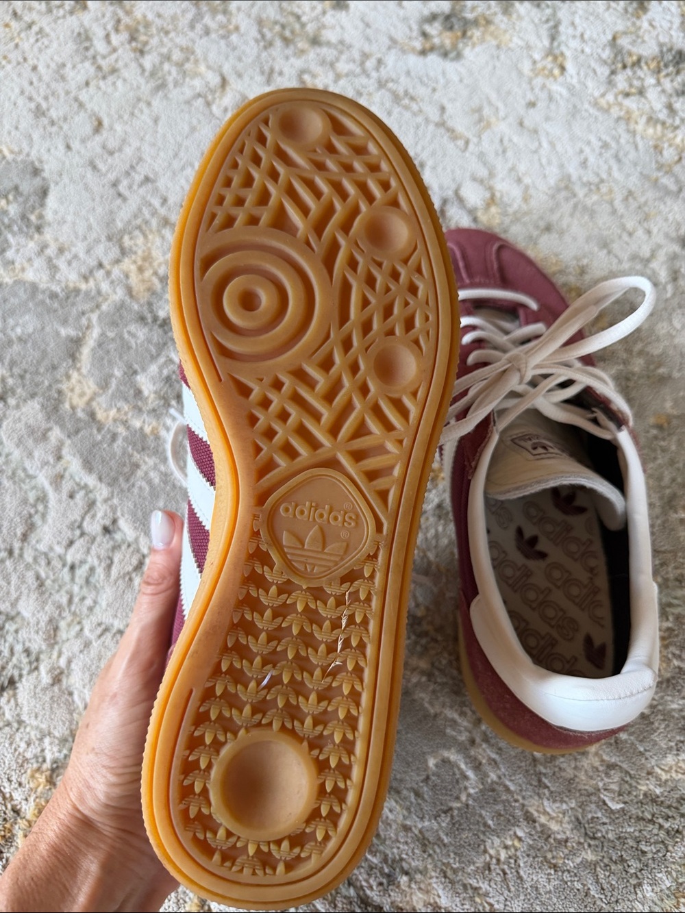 Maroon and white Adidas Handball Spezial - Picture 4 of 4